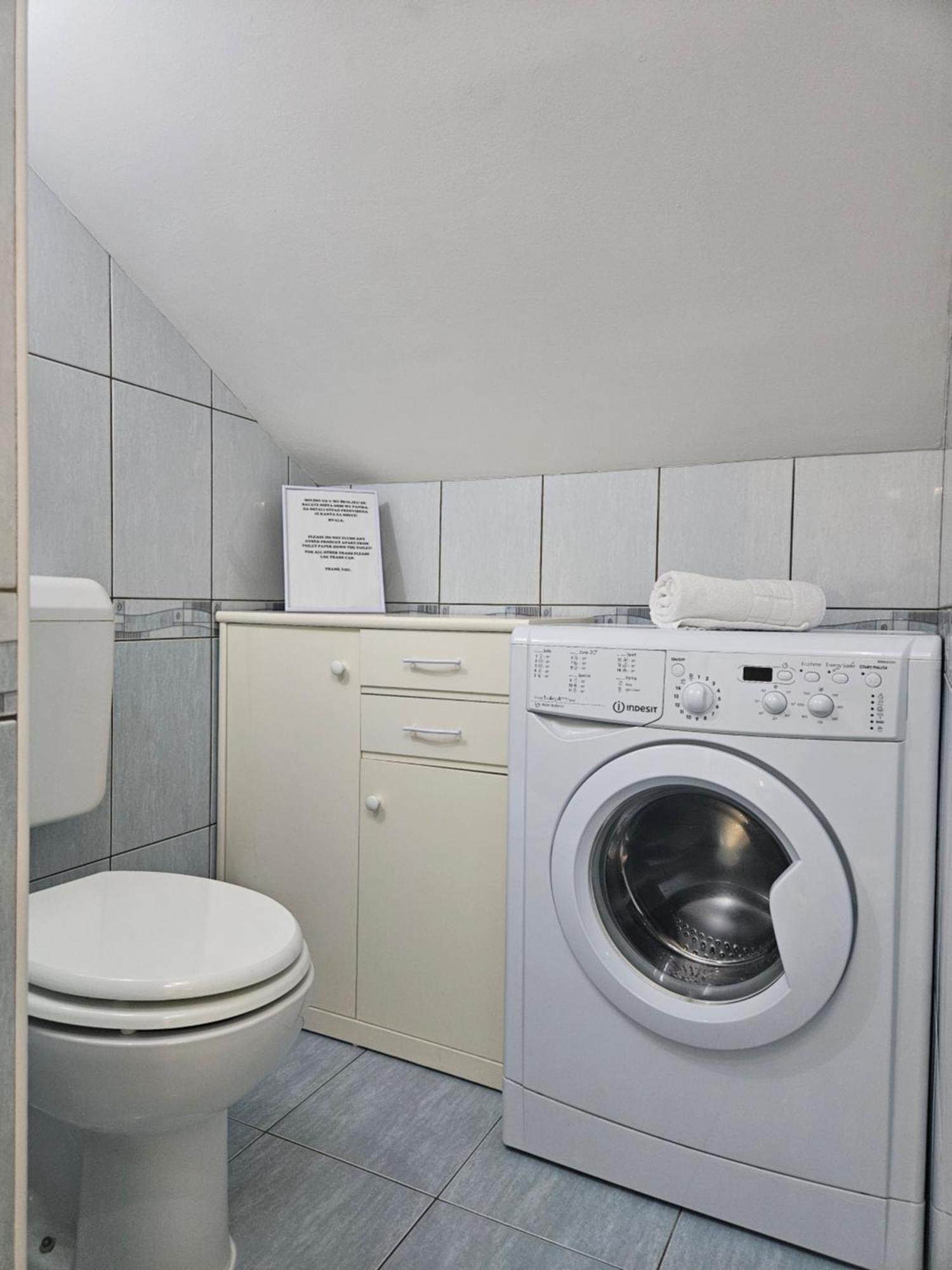 Lovely Attic Apartman-Melani Ζαντάρ Εξωτερικό φωτογραφία