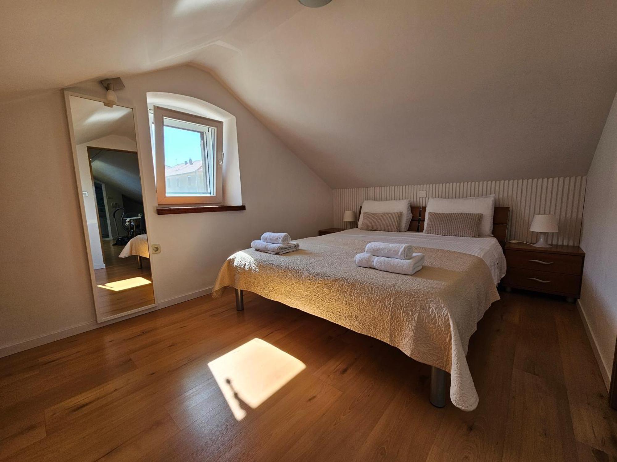Lovely Attic Apartman-Melani Ζαντάρ Εξωτερικό φωτογραφία